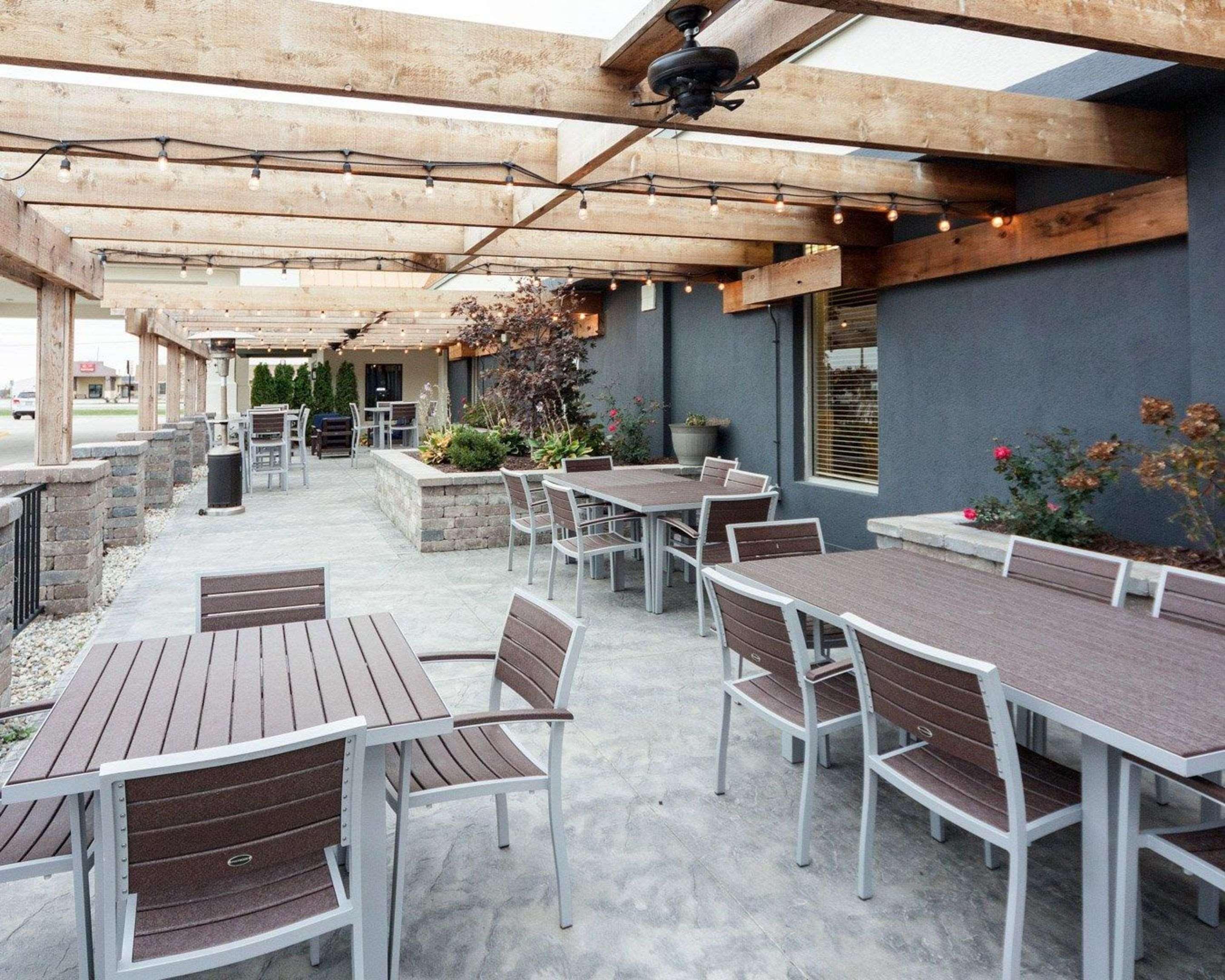 布莱恩/蒙彼利埃品质酒店 外观 照片