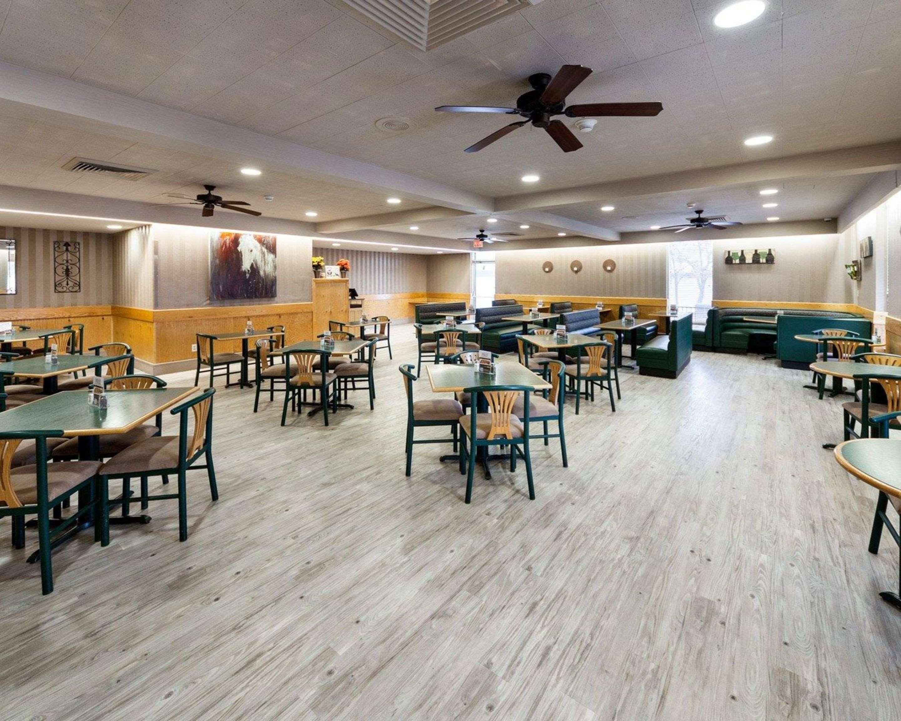 布莱恩/蒙彼利埃品质酒店 外观 照片